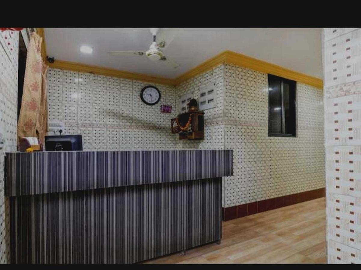 Oyo Hotel Apsara Guest House Ahmedabad Exterior photo